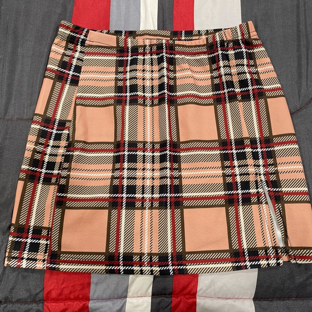 Plaid mini skirt
